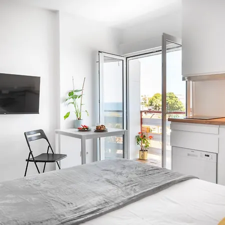 Modern Studio Naciones * Benalmadena